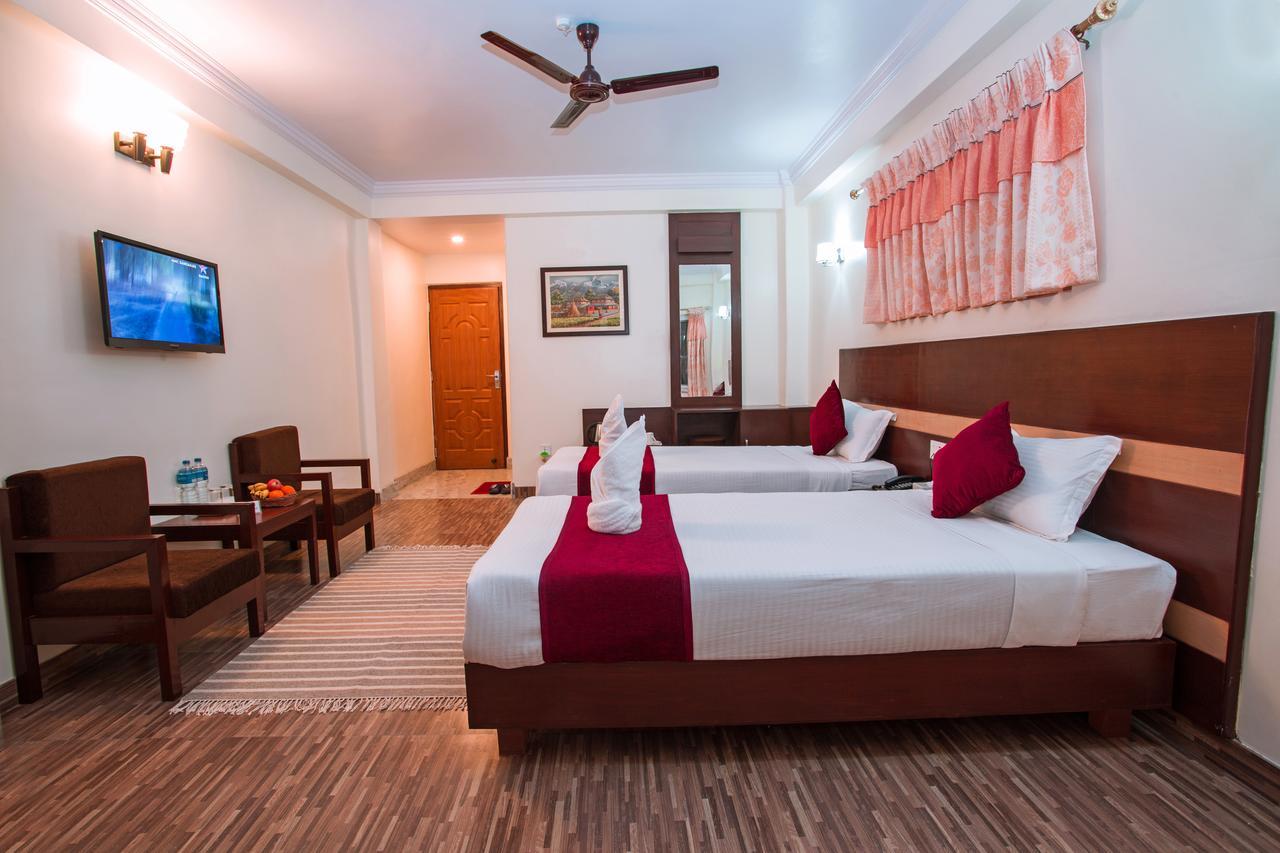 Hotel Spring Pokhara Zewnętrze zdjęcie