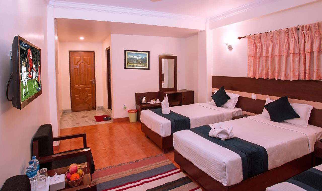 Hotel Spring Pokhara Zewnętrze zdjęcie