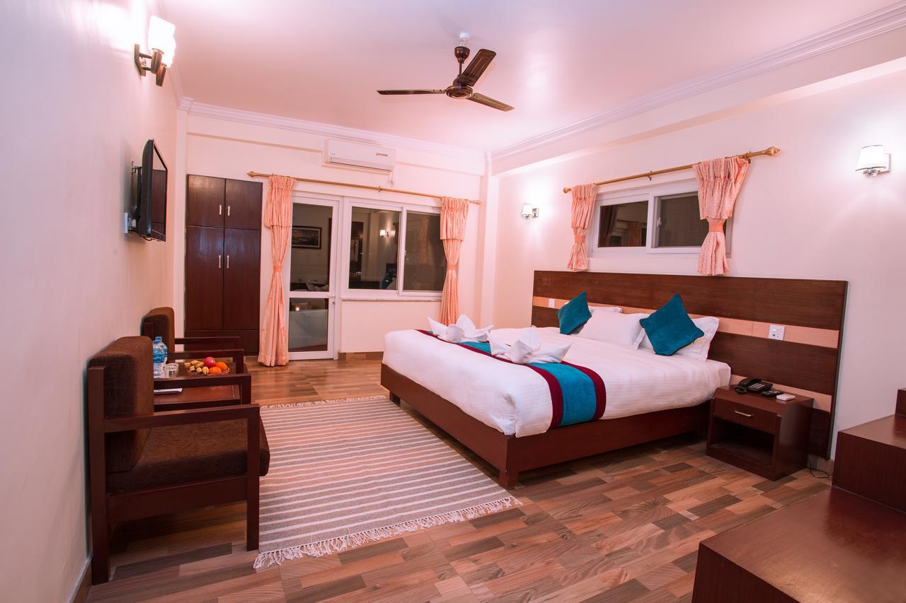 Hotel Spring Pokhara Zewnętrze zdjęcie