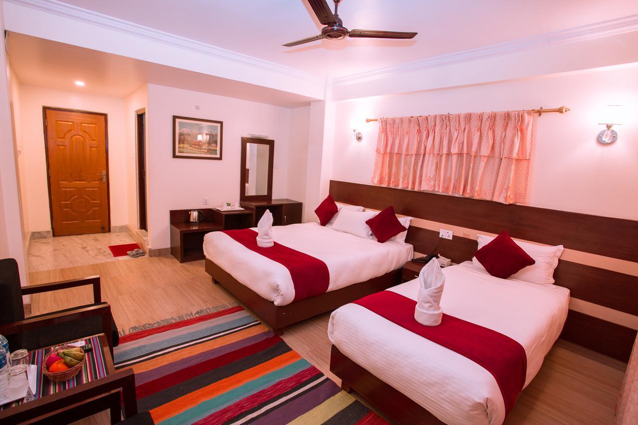 Hotel Spring Pokhara Zewnętrze zdjęcie